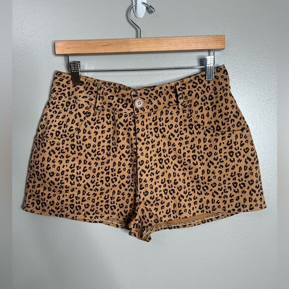 Pretty Little Thing leopard print woven hot pants shorts festival mob wife edgy - Picture 1 of 8